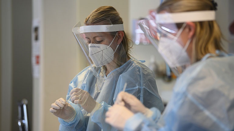 Γερμανία: 6.125 νέα κρούσματα κορωνοϊού, 283 θάνατοι