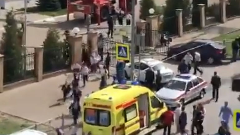 Ρωσία-Επίθεση σε σχολείο: Τουλάχιστον 7 μαθητές σκοτώθηκαν από τις σφαίρες ενός 19χρονου