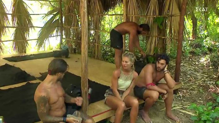 Ένταση στο Survivor: «Καρολίνα, την τρίτη φορά καίγεσαι»