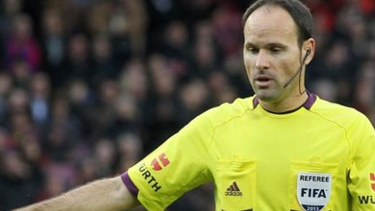 UEFA: Ανακοινώθηκαν οι διαιτητές των τελικών του Champions League και του Europa League