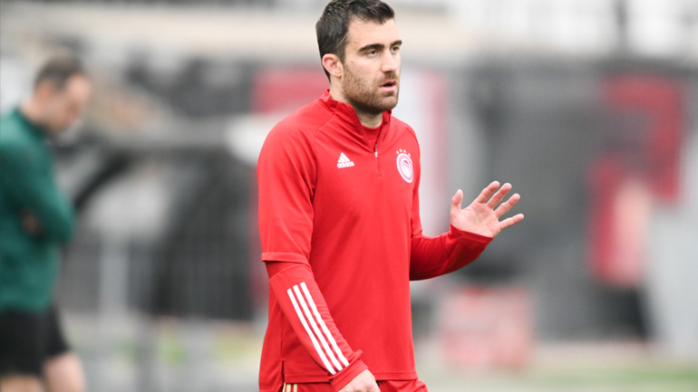 Ολυμπιακός: Θλάση πρώτου βαθμού ο Παπασταθόπουλος!