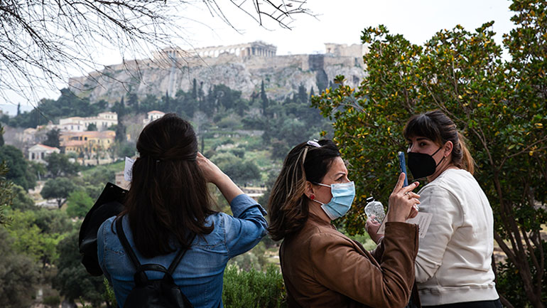 Το απόγευμα οι ανακοινώσεις για τα μέτρα μετά την άρση του lockdown
