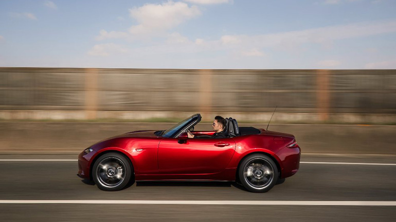 Το αγαπημένο roadster των γερμανών είναι το MX-5 
