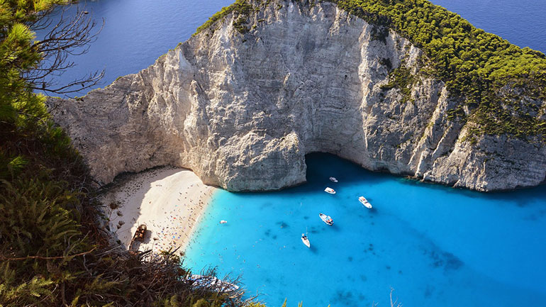 Ζάκυνθος: Με μία πτήση από τη Ζυρίχη ανοίγει η αυλαία της τουριστικής σεζόν Ζάκυνθος: Με μία πτήση από τη Ζυρίχη ανοίγει η αυλαία της τουριστικής σεζόν