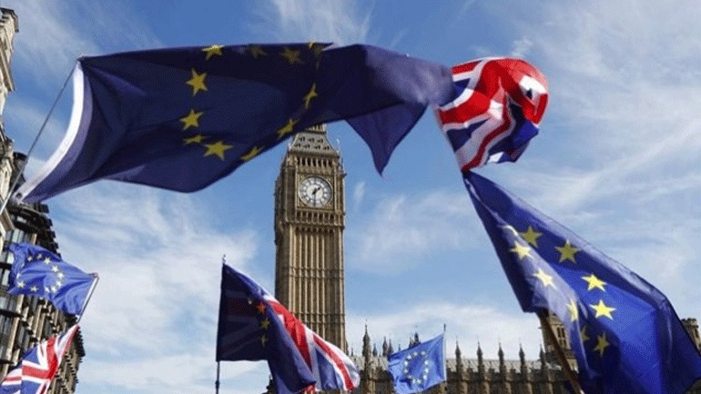 Brexit: Σχεδόν οι μισοί πολίτες της ΕΕ που ζουν στο Ην. Βασίλειο ανησυχούν για τα δικαιώματά τους