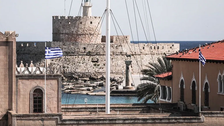 Με 9 πτήσεις ξεκινά σήμερα η τουριστική περίοδος στη Ρόδο