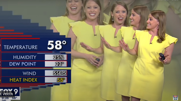 Παρουσιάστρια καιρού πολλαπλασιάζεται on air