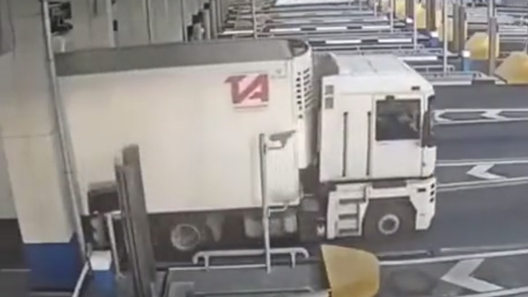 Δεν ήθελε να πληρώσει διόδια Δεν ήθελε να πληρώσει διόδια