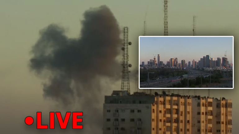 Live εικόνα που μεταδίδει το Reuters από τη Γάζα και το Τελ Αβίβ