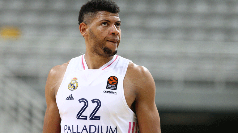 Για δεύτερη διαδοχική σεζόν κορυφαίος αμυντικός της Euroleague ο Ταβάρες