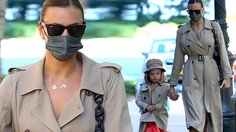 Irina Shayk: Βόλτα στη Νέα Υόρκη με τη μικρή Lea και matching outfits