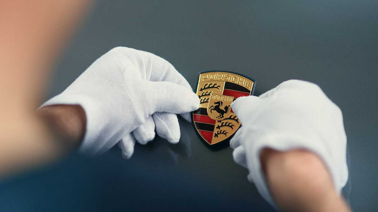 Προσοχή σε κάθε λεπτομέρεια από τους ανθρώπους της Porsche.