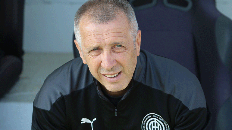 Με τον Νιόπλια στον πάγκο μέχρι το 2023 ο ΟΦΗ