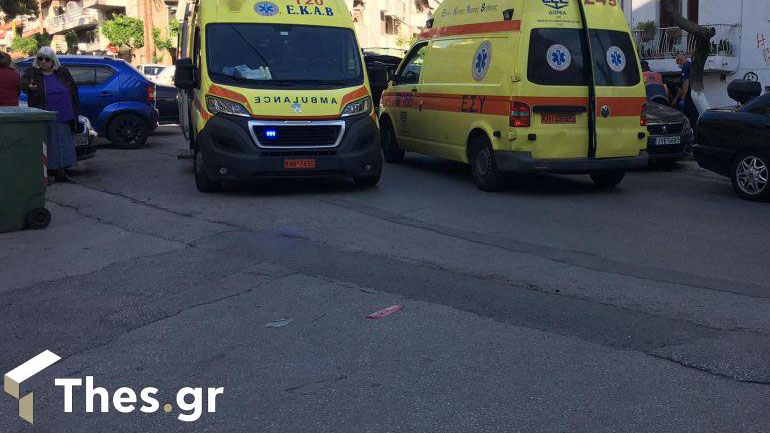 Θεσσαλονίκη: Πτώση γυναίκας από μπαλκόνι πολυκατοικίας Θεσσαλονίκη: Πτώση γυναίκας από μπαλκόνι πολυκατοικίας