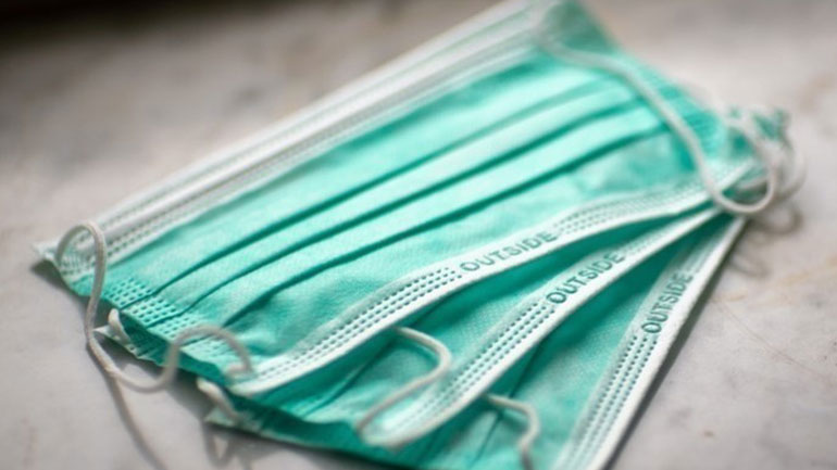 ΗΠΑ: Η μάσκα θα πρέπει να εξακολουθήσει να χρησιμοποιείται στα σχολεία φέτος, σύμφωνα με τα CDC