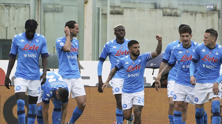 Ιταλία: «Aγκαλιάζει» το Champions League η Νάπολι, 2-0 τη Φιορεντίνα στο  «Αρτέμιο Φράνκι»