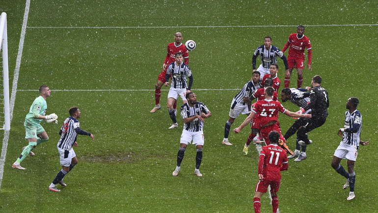 Νίκη για τη Λίβερπουλ με γκολ του τερματοφύλακά της στις καθυστερήσεις!