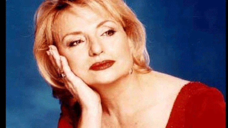 Βίκυ Μοσχολιού η μεγάλη κυρία του ελληνικού πενταγράμμου