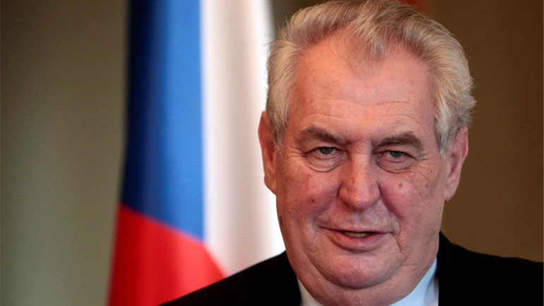 Ο πρόεδρος της Τσεχίας ζήτησε συγγνώμη από τους Σέρβους για τους βομβαρδισμούς του 1999