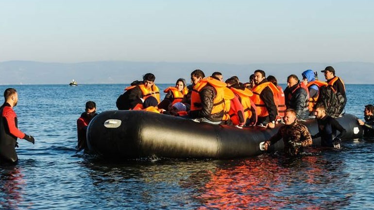Οι ηγέτες της ΕΕ εκφράζουν τη στήριξή τους στην Ισπανία, μετά την άφιξη χιλιάδων μεταναστών από το Μαρόκο