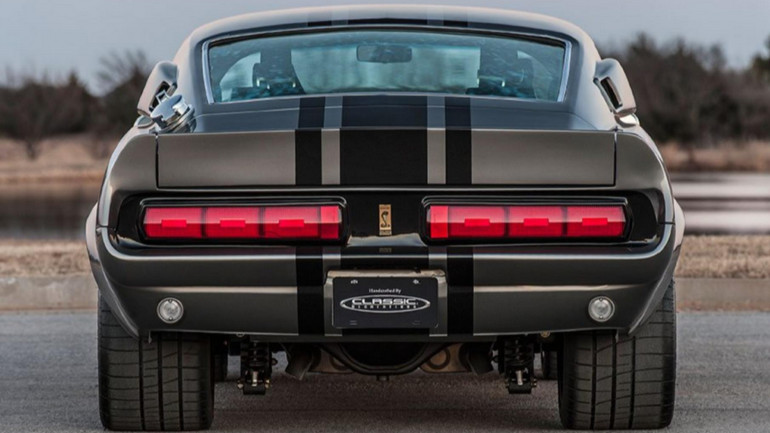 Γιγάντια ελαστικά της Michelin σε ζάντες αγωνιστικού τύπου και 6πίστονες δαγκάνες στα φρένα!