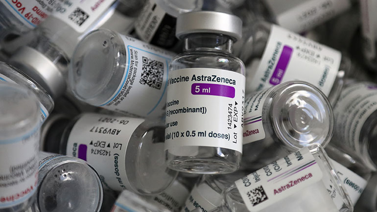 Μελέτη: Ο εμβολιασμός με AstraZeneca ακολουθούμενος από μια 2η δόση με Pfizer είναι ασφαλής και αποτελεσματικός