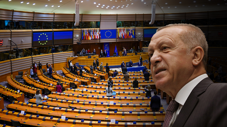 ”Αν δεν αλλάξετε στάση, παγώνουν οι ενταξιακές συνομιλίες” ”Αν δεν αλλάξετε στάση, παγώνουν οι ενταξιακές συνομιλίες”