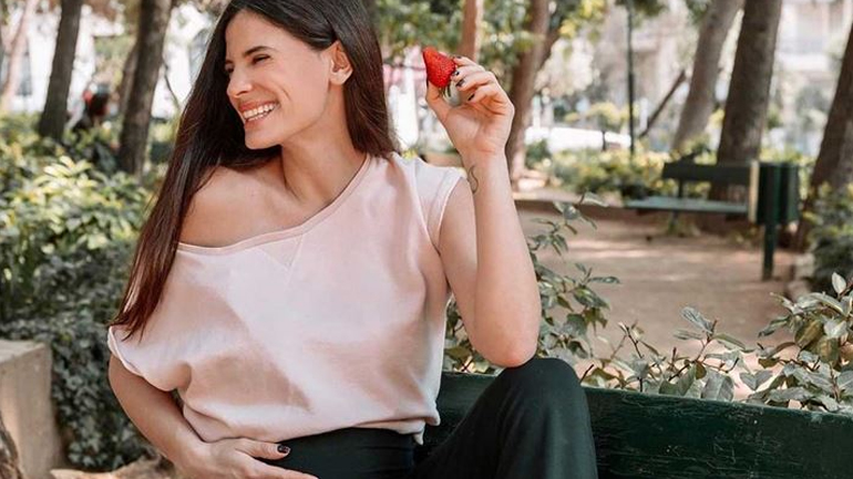 Χριστίνα Μπόμπα: Ποζάρει με μπικίνι λίγο καιρό πριν γεννήσει!