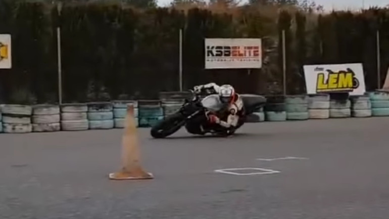 Το κάνει να φαίνεται εύκολο, αλλά δεν είναι...