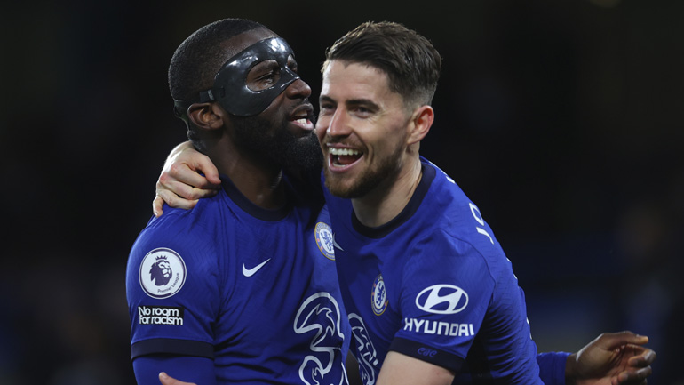 Προβάδισμα για το Champions League η Τσέλσι, 2-1 τη Λέστερ