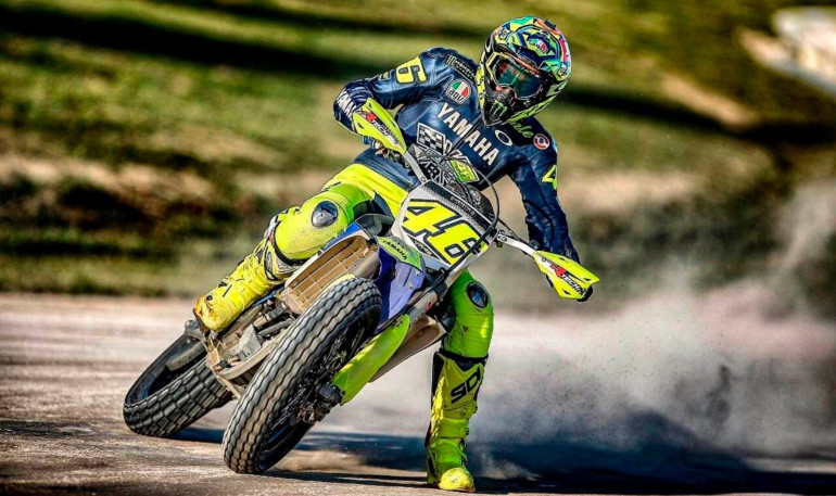 Το σίγουρο είναι ότι ο Rossi θα συνεχίσει να αγωνίζεται στο ράντζο του στην Tavullia.