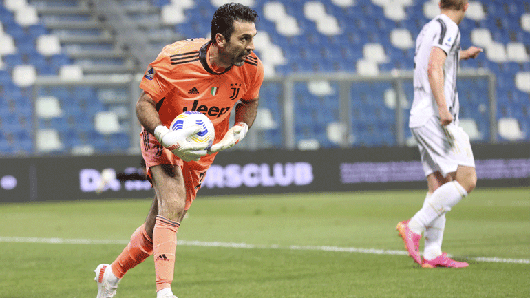 Μπουφόν: «Αν βρω κάποιον πιο τρελό από μένα, θα τον ακολουθήσω»