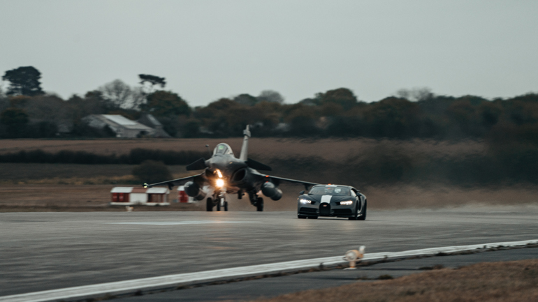 Η Chiron έφυγε μπροστά στα πρώτα μέτρα. Το αεροσκάφος απογειώθηκε μετά από 450 μέτρα.