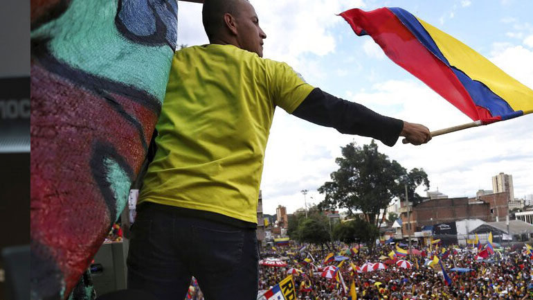 Κορωνοϊός και οικονομία βγάζουν στους δρόμους τους πολίτες της Κολομβίας