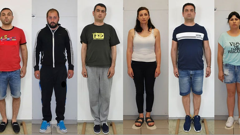 ΕΛ.ΑΣ: Στη δημοσιότητα οι φωτογραφίες των μελών της σπείρας που «άδειαζαν» σπίτια σε όλη την Αττική