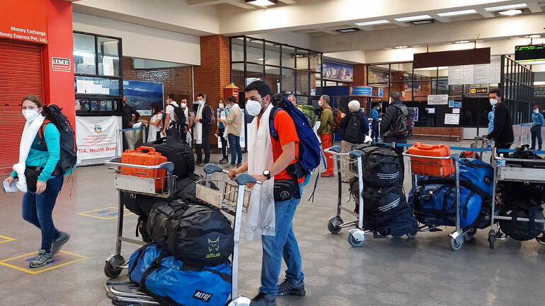 Η Ισπανία θα επιτρέψει την είσοδο σε όλα τα εμβολιασμένα άτομα από τις 7 Ιουνίου