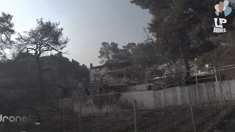 Γροθιά στο στομάχι οι εικόνες καταστροφής από τη φωτιά στην Κορινθία