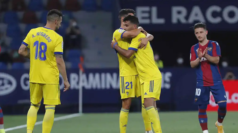 Ισόπαλες 2-2 Λεβάντε και Κάντιθ