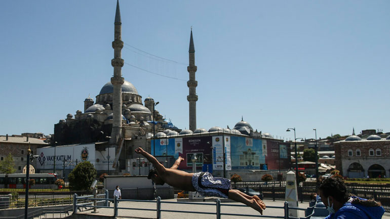 Τουρκία: Απολύθηκε δημοσιογράφος του Anadolu επειδή η ερώτησή του ενόχλησε την κυβέρνηση