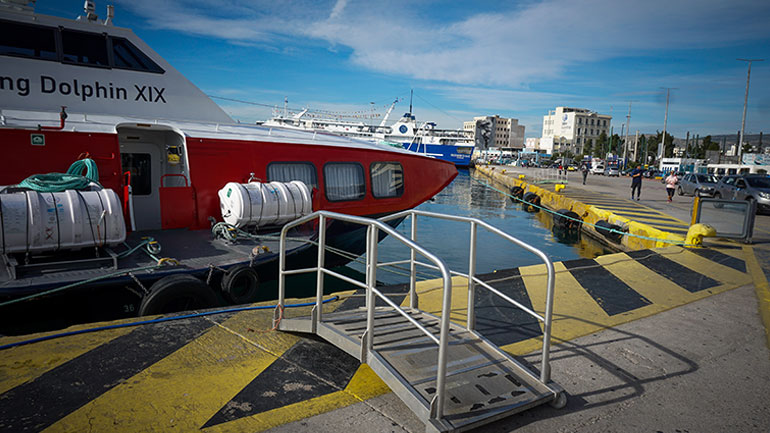 Ελαφρά αυξημένη η κίνηση στα λιμάνια – Μέτρα και ελέγχους για την τήρηση των μέτρων