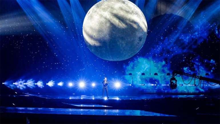 Eurovision 2021 – Τελικός: Ο εκπρόσωπος της Ισπανίας έγραψε τραγούδι για τη γιαγιά του που πέθανε από κορωνοϊό