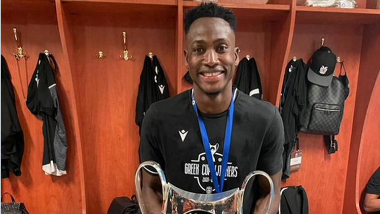 Μπάμπα: «Το καλύτερο συναίσθημα στον κόσμο»