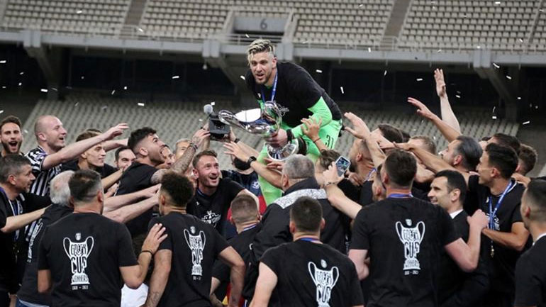 Πάρτι στα αποδυτήρια από τους παίκτες του ΠΑΟΚ