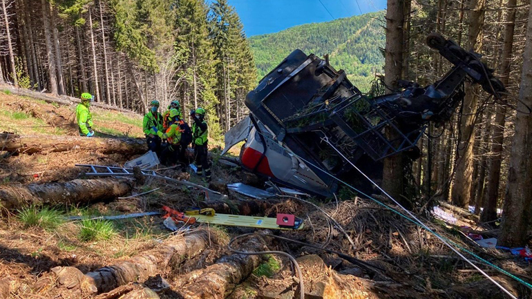 Αυξάνεται ο αριθμός των θυμάτων από το δυστύχημα με το τελεφερίκ στην Ιταλία