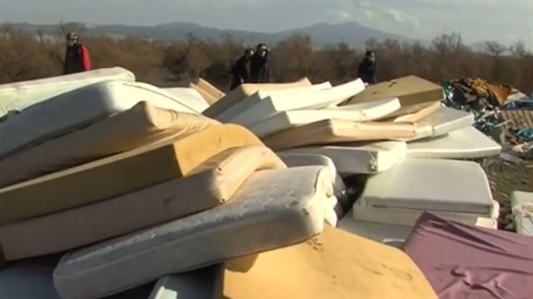 Θεσσαλονίκη: Δικογραφία από την ΕΛ.ΑΣ. σε βάρος του διοικητή του Ιπποκρατείου για τα πεταμένα στρώματα