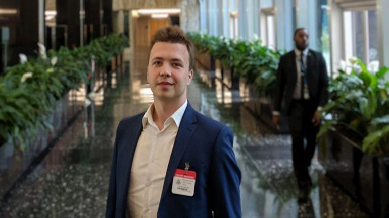 Λευκορωσία: Την άμεση απελευθέρωση του δημοσιογράφου Ρομάν Προτάσεβιτς ζητά η Ε.Ε.