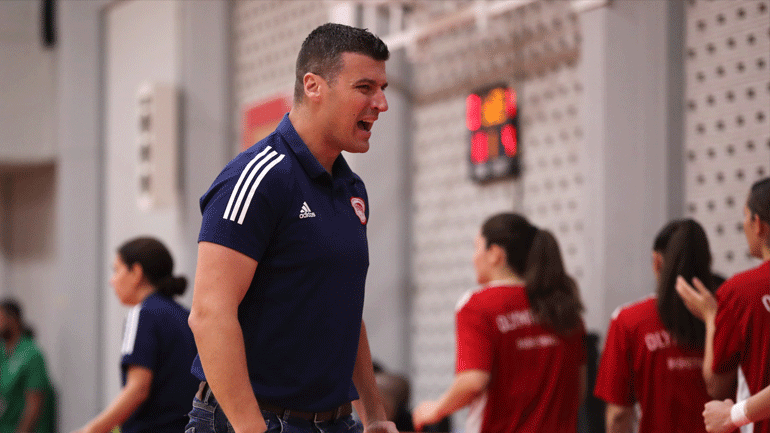 Παντελάκης: «Ο τίτλος του φαβορί ήταν βάρος για εμάς»