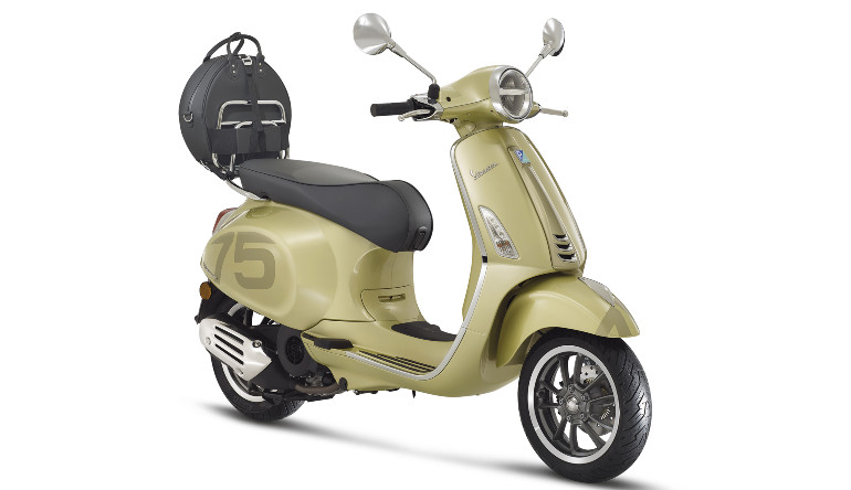 Η ειδική έκδοση της Vespa Primavera για τα 75 χρόνια ζωής της θρυλικής εταιρείας.