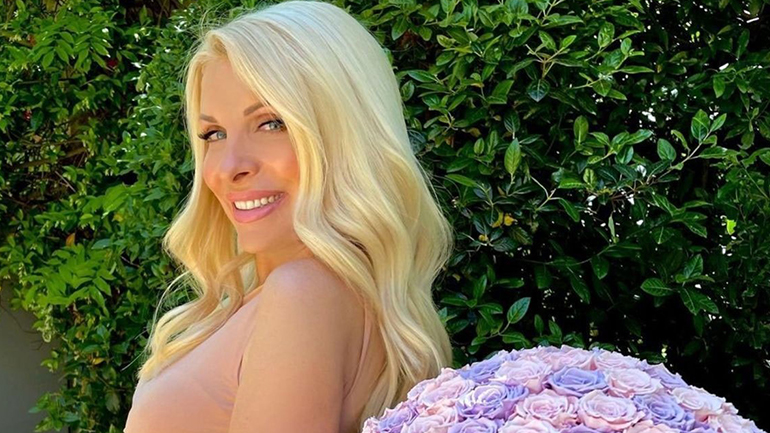 Η εμφάνιση – έκπληξη της Ελένης Μενεγάκη σε διάσημο μουσικό event!