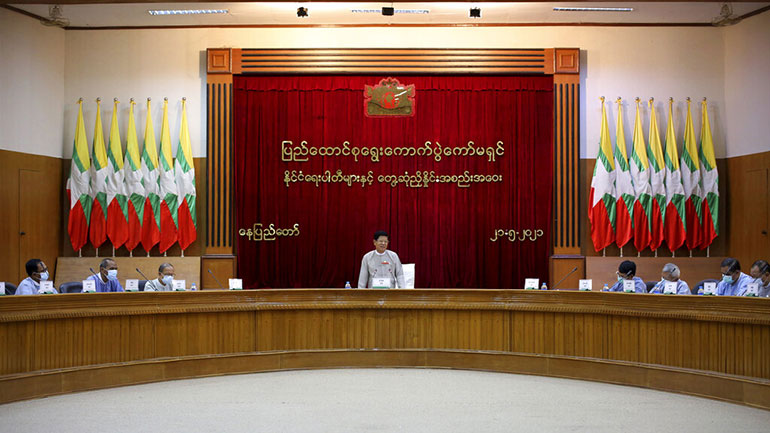 Μιανμάρ: Η Σου Τσι εμφανίστηκε στο δικαστήριο για πρώτη φορά μετά το πραξικόπημα